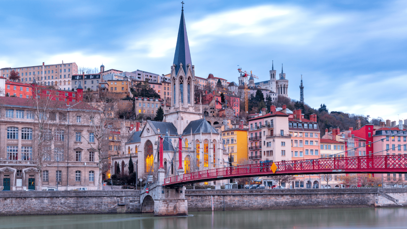 იაფი ფრენები ლიონში